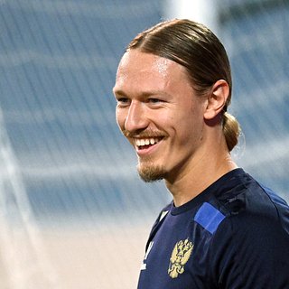 Бывшая жена Сафонова попросила привлечь футболиста к уголовной ответственности Сафонов, Казачек, России