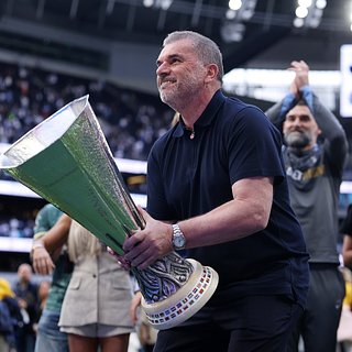 «Тоттенхэм» уволил тренера после победы в Лиге Европы Тоттенхэм, Европы, Лиге, Лигу