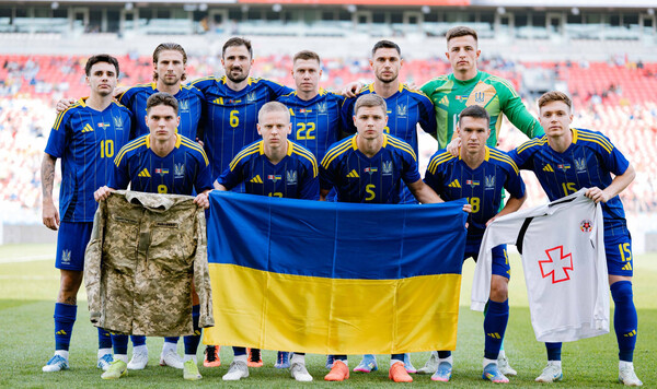 Известно, сколько сборная Украины заработала денег за турнир в Канаде Украины, Канады, Shield, Canadian
