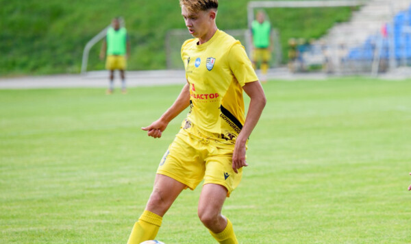 Вторая лига. Победы Ужгорода и Александрии-2. Результаты 4-го тура Александрии, Ужгород, Берег, Левый, Вильхивцы