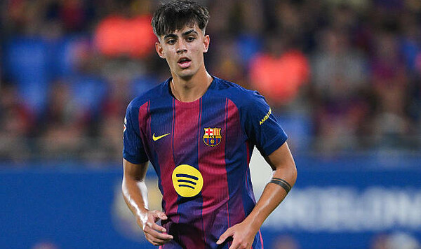 ОФИЦИАЛЬНО. Барса достигла соглашения по контракту с 18-летним топ-талантом Берналь, Барселона, Марк