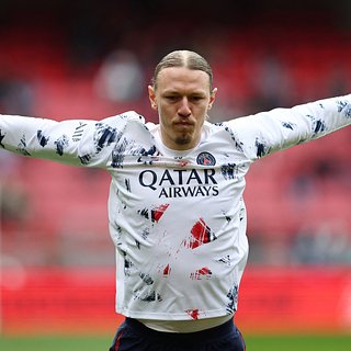 Сафонов захотел уйти из ПСЖ Сафонов, Кампос