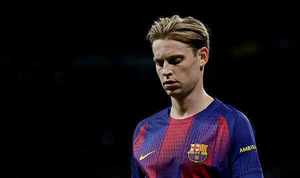 Полузащитник Барселоны наехал на легенду Реала за стычку после матча Реал, Ламина, Барселоны, Френки, Ямаля