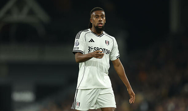 Ивоби, Лиге, Арсенал, Англии, Премьер