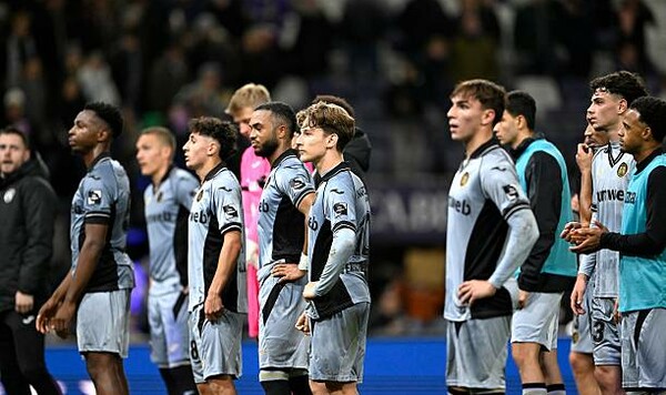 Кубок Бельгии. Андерлехт и Стандарт вышли в 1/8 финала Бельгии, Шарлеруа, Стандарт, Лаубербах, Бредероде