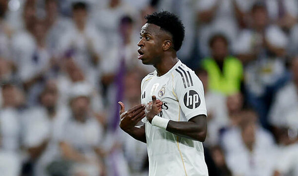 Реал, Жуниор, Винисиус