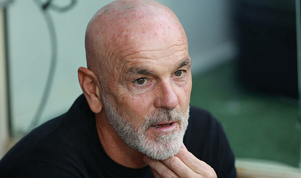 ОФИЦИАЛЬНО. Соперник Динамо в Лиге конференций уволил главного тренера Стефано, Фиорентина, Динамо, Пиоли, Лиге