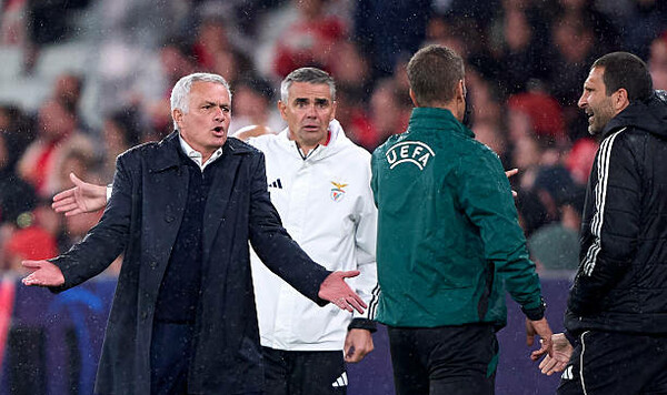 Команды Жозе Моуриньо проиграли в шестой раз подряд в Лиге чемпионов Моуриньо, Жозе, Тоттенхэм, Бенфика, Лиги