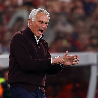 Моуринью оставил уволившему его клубу счет на тысячи евро за отель Моуринью, Фенербахче, Турции