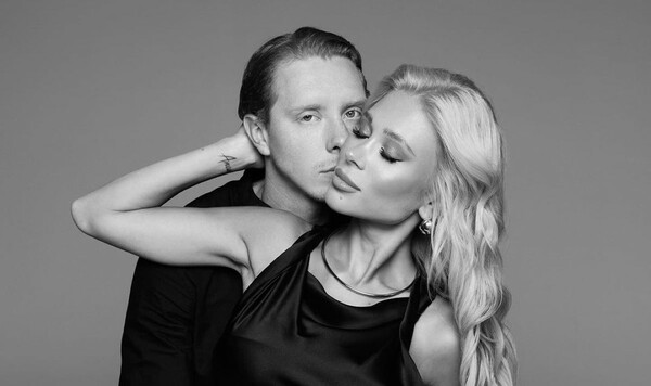 Жена игрока сборной Украины: Сказал, что я не буду мамой и умру в канаве Анастасия, Украины, Денисом, Поповым