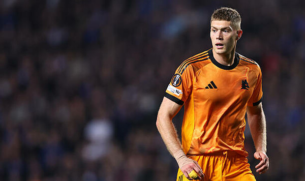 В Роме приняли важное решение после травмы Довбика. Речь о трансфере Довбик, Артем