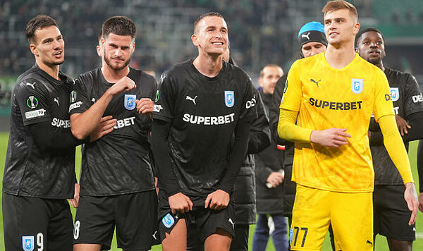 Украинский голкипер попал в пятерку лучших в Лиге конференций Лиги, Крайова, Университати, Исенко