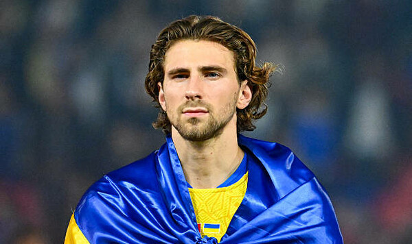 ПСЖ отреагировал на игру Забарного в матче-катастрофе против Франции Забарный, Франции, Барколя, Украины, Заир