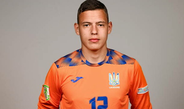 Голкипер сборной Украины был вынужден покинуть поле из-за травмы Украины, Турции, Владислав, Крапивцов, Жироны