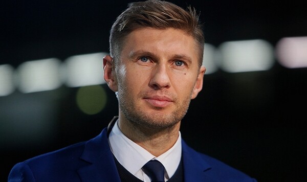 Малиновский, Украины, Руслана, Стоит