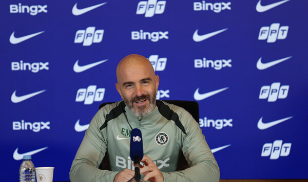 Коул, Бернли, Челси, Англии