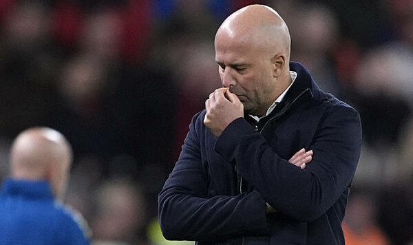 Ужасное 11-е место. Ливерпуль проиграл 6 из последних 7 матчей АПЛ Ливерпуль, Арне, Слот, Челси, Лестеру