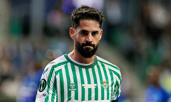 ОФИЦИАЛЬНО. Экс-игрок Реала продлил контракт с Бетисом Бетис, Реал, Севилью, Лиге, Вердибланкос