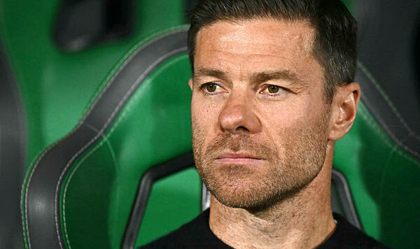 Сенсация. Алонсо готов покинуть Реал и уйти в АПЛ, ему уже нашли замену Реал, Слот, Арне, Алонсо, Хаби