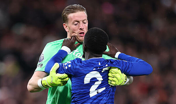 Майклом, Эвертона, Кином