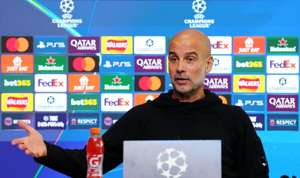 Сити, Байер, Манчестер