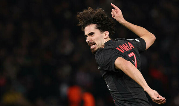 Реал, Витиньи, Франции, Central