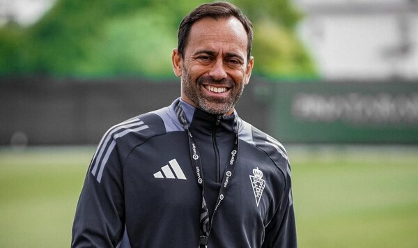 Испанскому тренеру в Карпатах будет помогать украинский штаб Карпаты, Лупашко, Фернандес