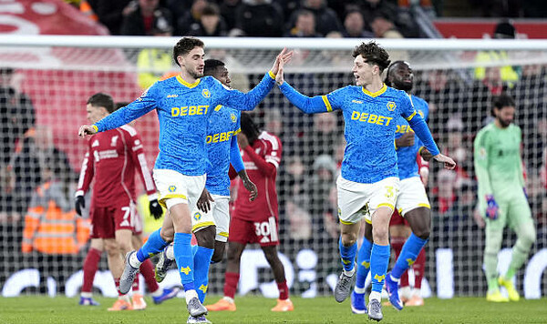 Вулвергемптон, Юнайтед, Манчестер