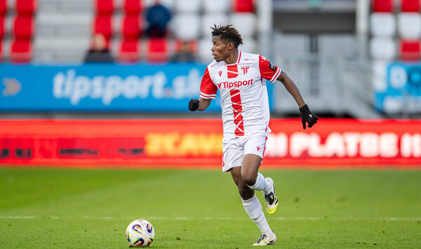 Тренчин, Якубу, Адама, Украины, Новым