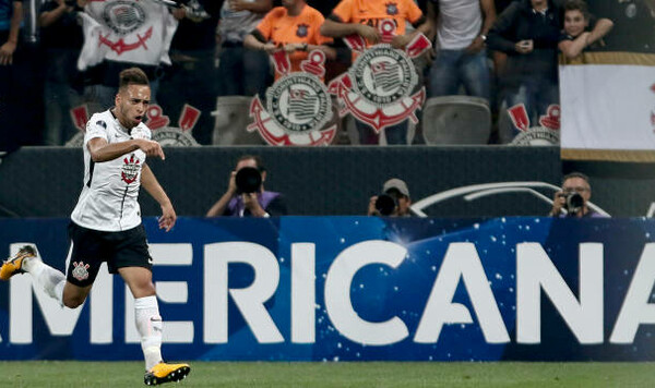 Коринтианс, Майкон, Шахтера