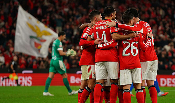 Судаков, Трубин, Анатолия, Георгия, Бенфики