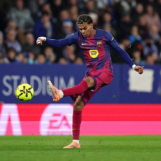 Барселоны, Реалом, Ямаль, Испании, Суперкубке