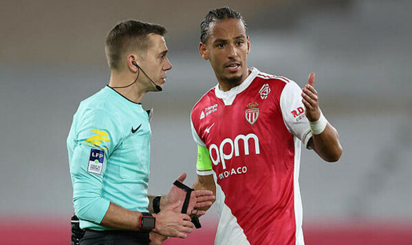 Athletic, Паузы