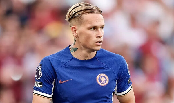 Мудрик, Челси, Михаил