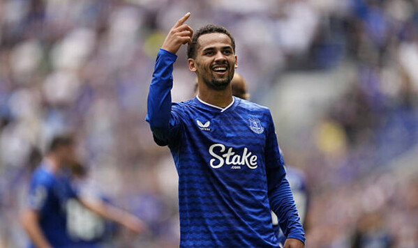 Эвертон, Манчестер, Ндиайе, Юнайтед, Кубок