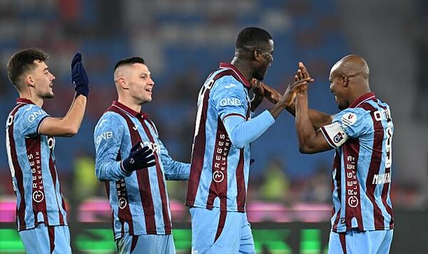 Трабзонспор, Турции, Онуачу, Стрек, Антальяспор