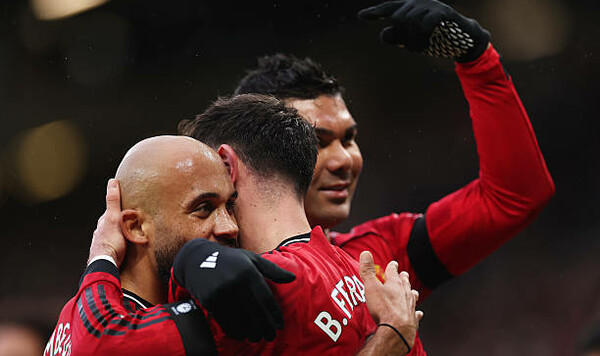 Тоттенхэм, Юнайтед, Ромеро, Фернандеш, Мбемо