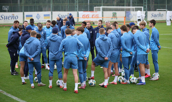 Динамо, Аккры, Украины, Sporting