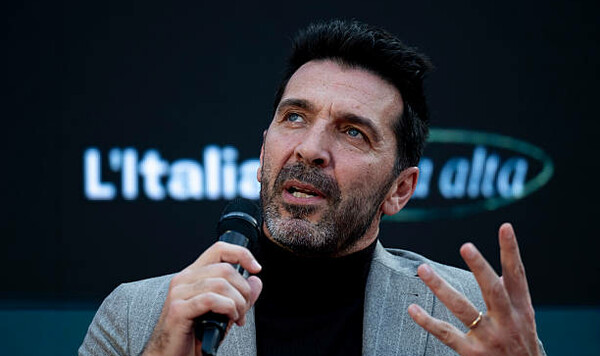 Золотого, Серии, Буффон