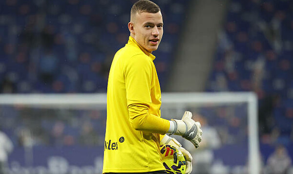 Жироны, Крапивцова, Владислав, Динамо