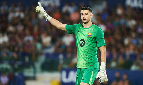 Барсы, Лапорты, Жоана