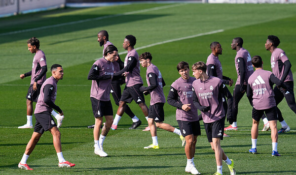 Три футболиста Реала пропустят матч с Сельтой из-за дисквалификации Сельты, Реала, Мастантуоно, Альваро, Мартине