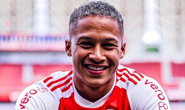 Витиньо, Динамо, Интернасьональ, Бразилии, Красные