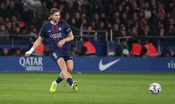 Забарный, Монако, Илья