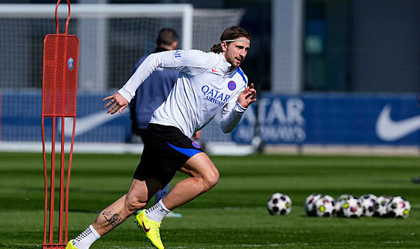 Лиги, Ниццей, Илья