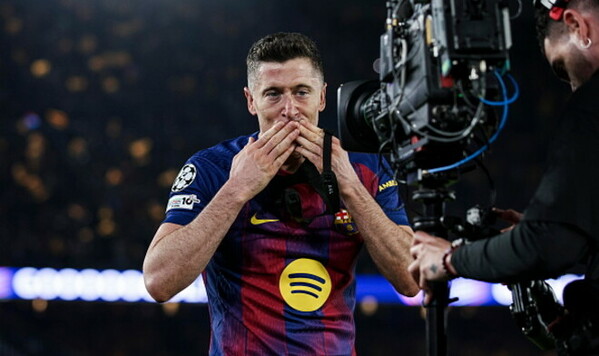 Левандовски, Transfermarkt, Touchline, Барселоны