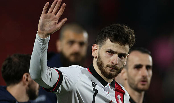 Гордона, Кварацхелии, Энтони