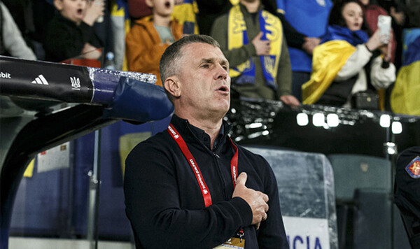 ФОТО. Фанаты накинулись на Реброва после поражения сборной Украины Ребров, Швеции, Сергея, Пожалуйста