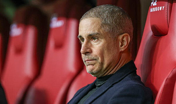 Украины, Албании, Польши, Силвиньо, Лиге