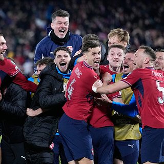 Арсенал, Ротор, Сокол, Родина, Урал